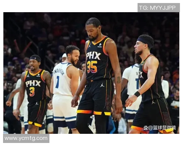 队史第一人!爱德华兹32+3+6,最后一分多钟,队友围住华子庆祝